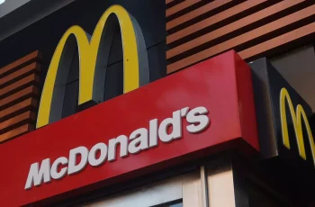 McDonald’s Surges: The Illusion of Resilience in a Tumultuous Economic Climate